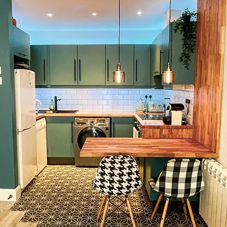 Modern 10min From Center With Parking Dublin